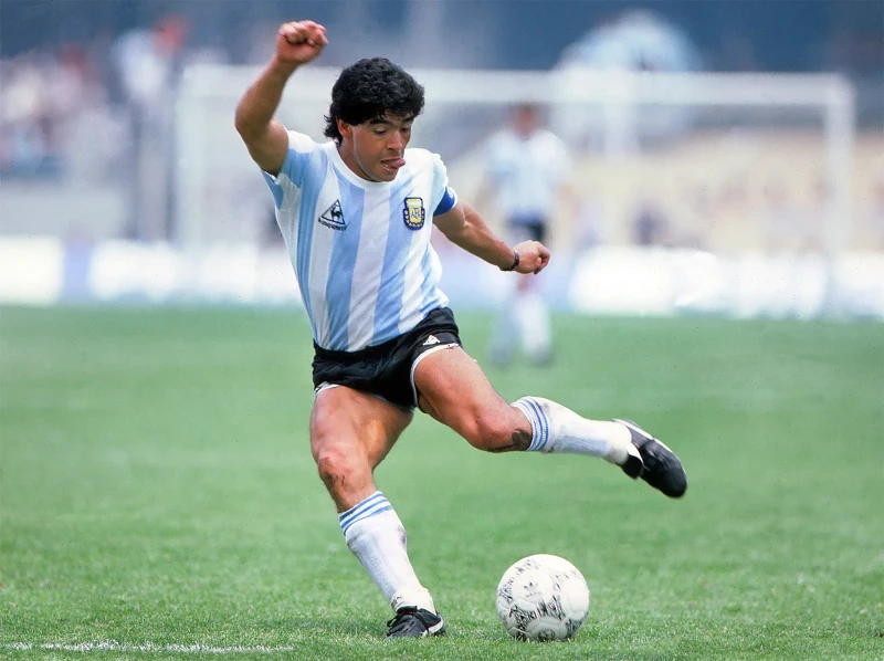 Huyền thoại của nền bóng đá Diego Maradona